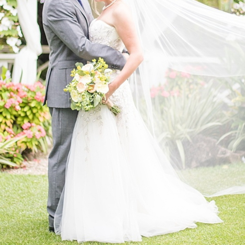 Carolina Herrera Eva Wedding Dress